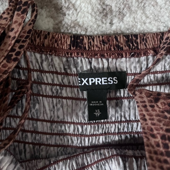 Express Synched Dress - Picture 3 of 3